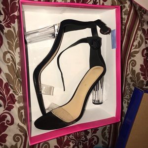 Camden Black Shoedazzle Heels